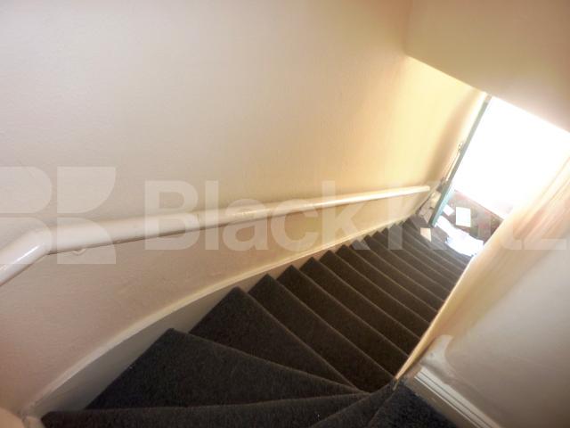			2 Bedroom, 1 bath, 1 reception Flat			 Kings Terrace, CAMDEN