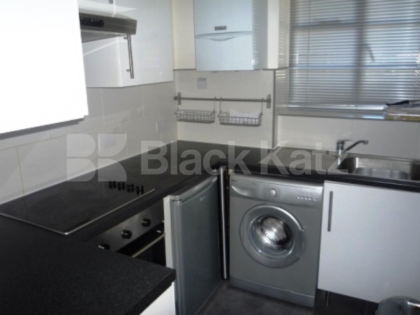			2 Bedroom, 1 bath, 1 reception Flat			 Winkley Court, Muswell Hill