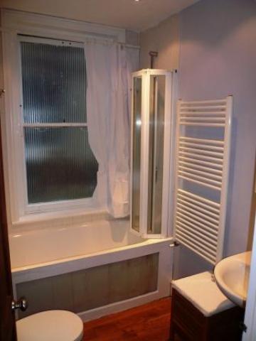 			2 Bedroom, 1 bath, 1 reception Flat			 Mill Lane, WEST HAMPSTEAD