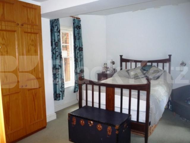 			UNIQUE PROPERTY!, 2 Bedroom, 1 bath, 1 reception Ground Floor Flat			 Haslemere Road, CROUCH END