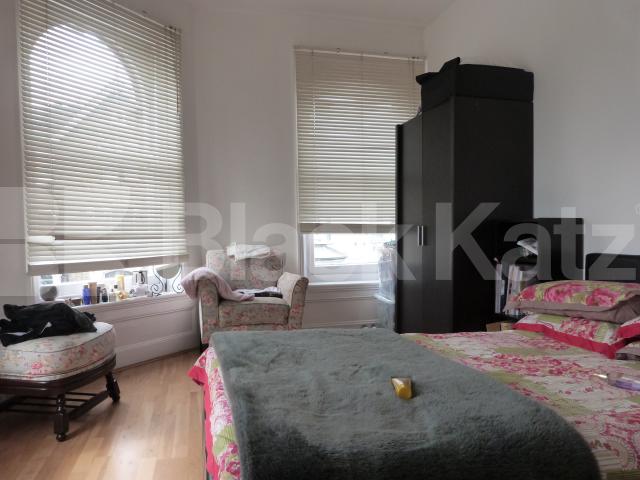 			Fantastic Property !, 2 Bedroom, 1 bath, 1 reception Flat			 Turnpike lane, Turnpike lane