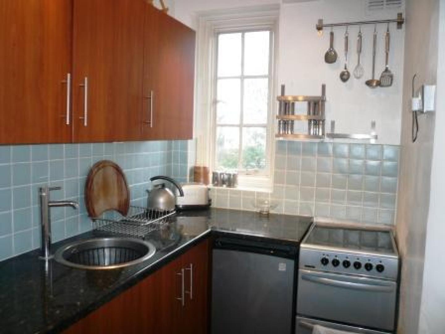 			1 Bedroom, 1 bath, 1 reception Flat			 Mortimer Crescent, MAIDA VALE/KILBURN PARK