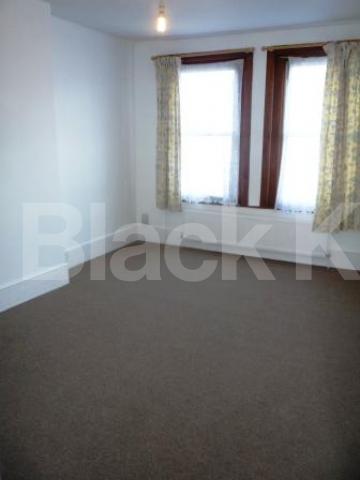 			3 Bedroom, 1 bath, 1 reception Flat			 Sirdar Road, TURNPIKE LANE