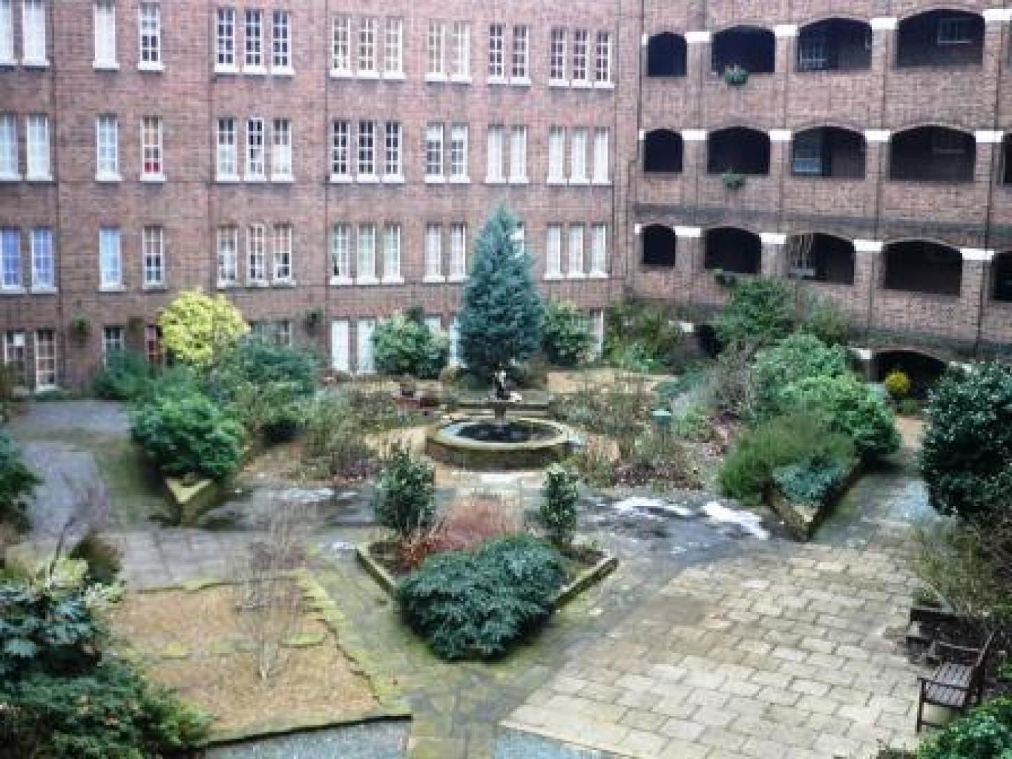 			1 Bedroom, 1 bath, 1 reception Flat			 Mortimer Crescent, MAIDA VALE/KILBURN PARK