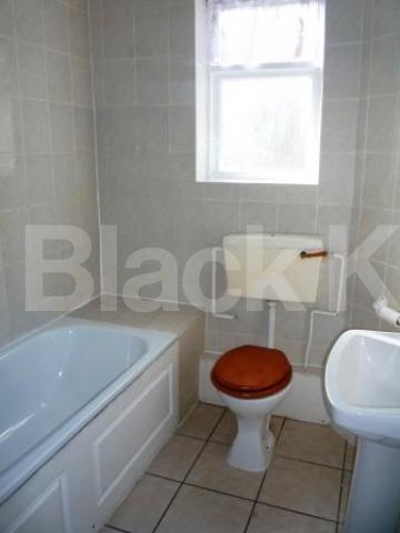 			3 Bedroom, 1 bath, 1 reception Flat			 Sirdar Road, TURNPIKE LANE