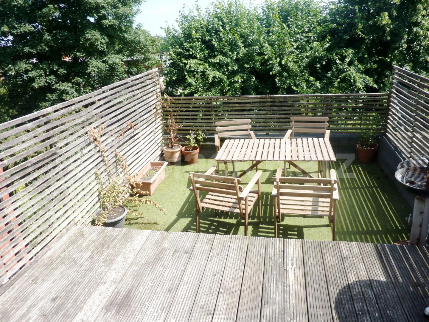 			NEW INSTRUCTION!, 4 Bedroom, 1 bath, 1 reception Flat			 Gladsmuir Road, ARCHWAY