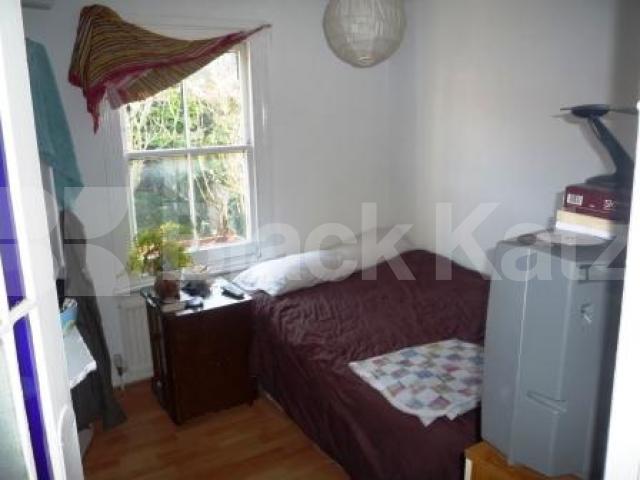 			2 Bedroom, 1 bath, 1 reception Flat			 Landrock Road, CROUCH END