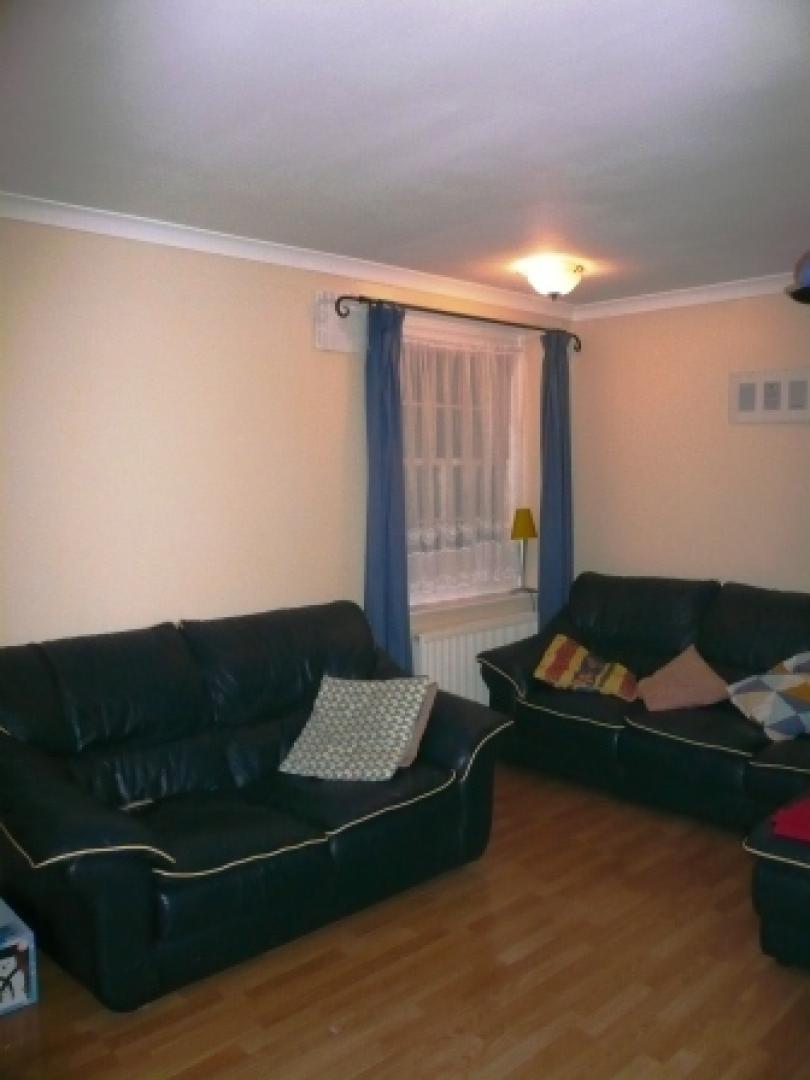 			3 Bedroom, 1 bath, 1 reception Flat			 New End Square, HAMPSTEAD