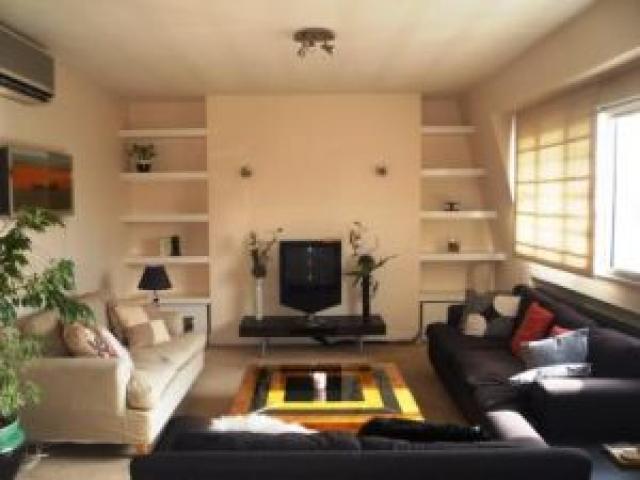 			2 Bedroom, 1 bath, 1 reception Flat			 Lyttleton Road, EAST FINCHLEY/HIGHGATE