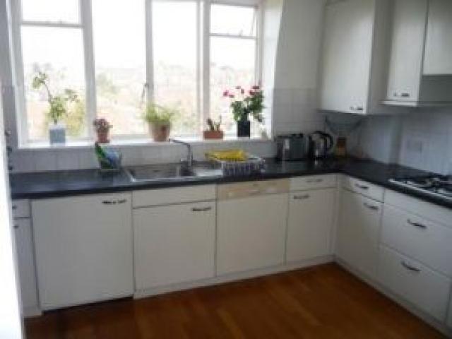 			2 Bedroom, 1 bath, 1 reception Flat			 Lyttleton Road, EAST FINCHLEY/HIGHGATE