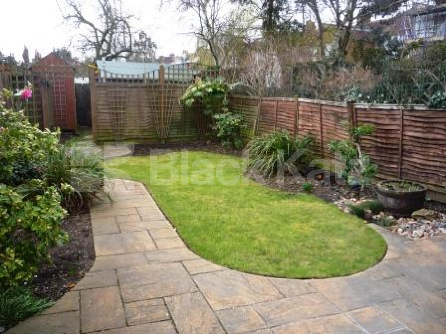 			1 Bedroom, 1 bath, 1 reception Ground Floor Flat			 Beechwood Road, Crouch End