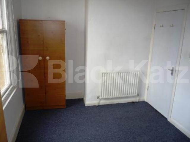 			2 Bedroom, 1 bath, 1 reception Apartment			 The Broadway, Crouch End