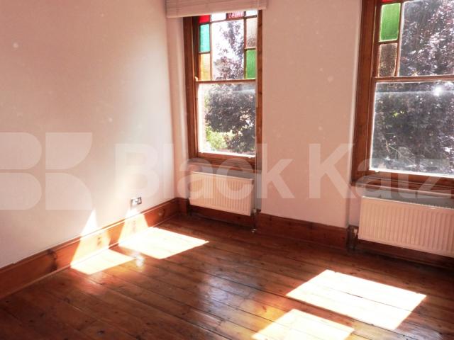 			2 Bedroom, 1 bath, 1 reception Flat			 Fairfield Road, CROUCH END