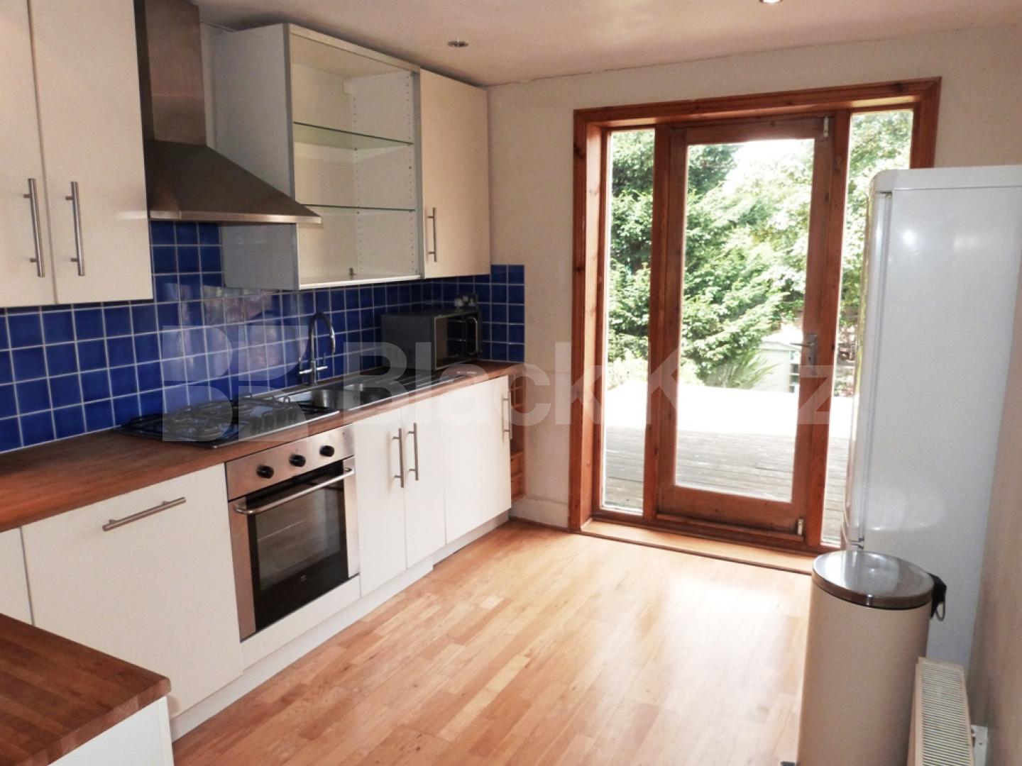 			2 Bedroom, 1 bath, 1 reception Flat			 Fairfield Road, CROUCH END
