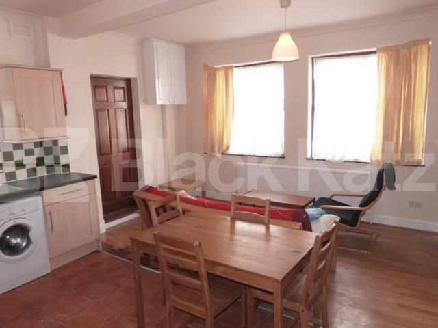 			One Bed House, 1 Bedroom, 1 bath, 1 reception House			 Wightman Road, Hornsey