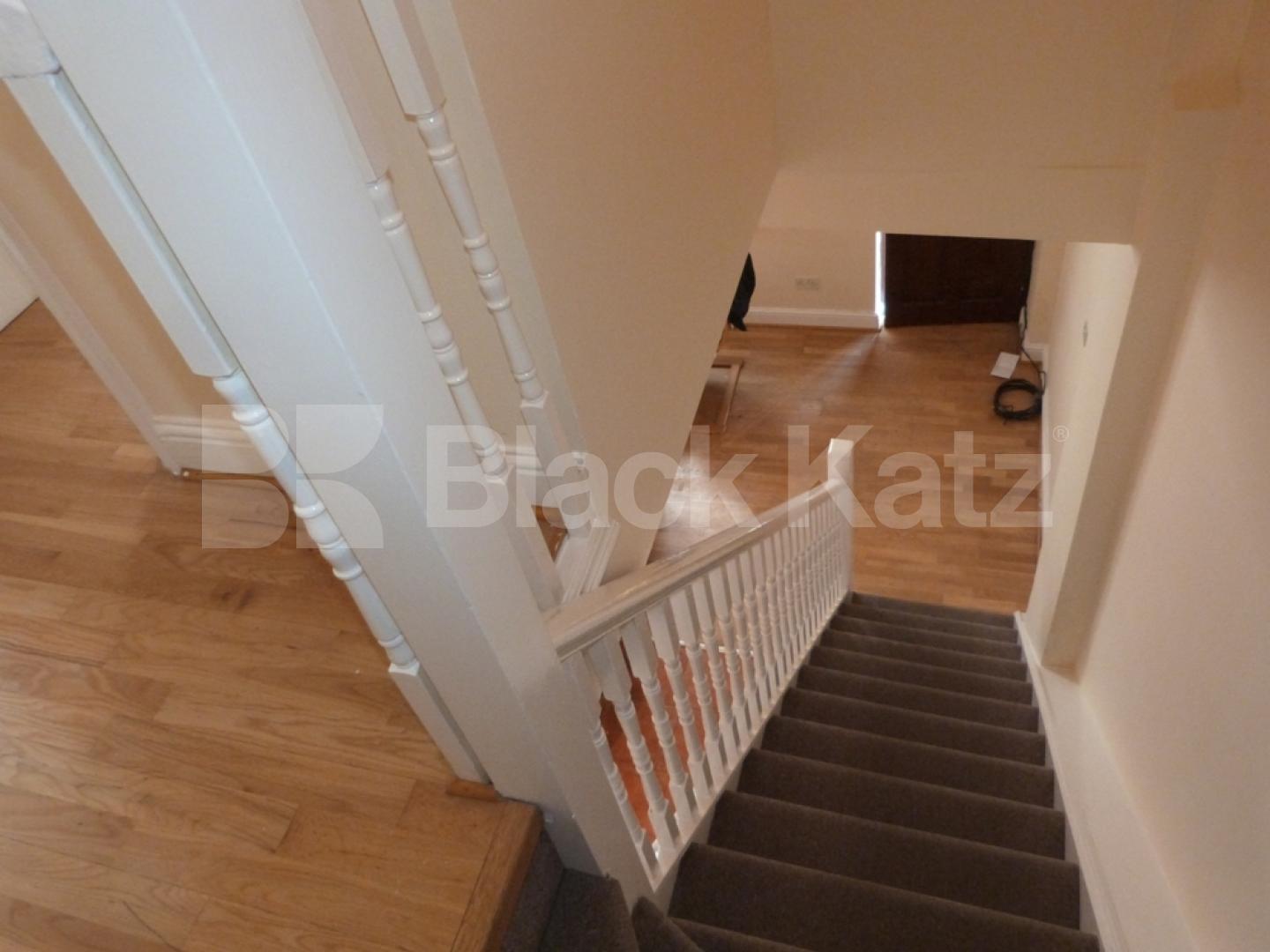 			One Bed House, 1 Bedroom, 1 bath, 1 reception House			 Wightman Road, Hornsey