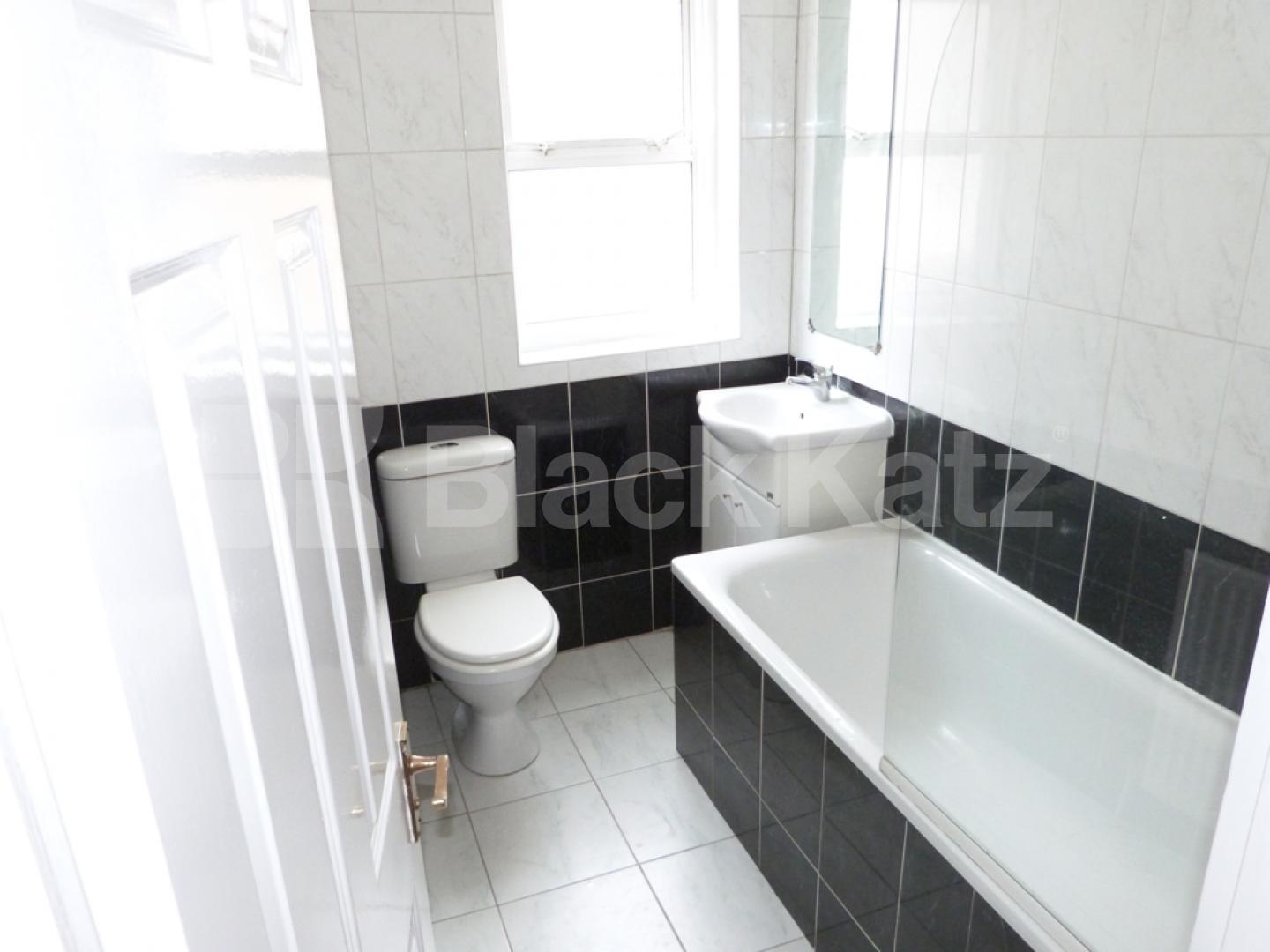 			One Bed House, 1 Bedroom, 1 bath, 1 reception House			 Wightman Road, Hornsey