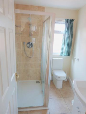 			All Bills Included, 1 Bedroom, 1 bath, 1 reception Flat			 Clifton Gardens, GOLDERS GREEN 