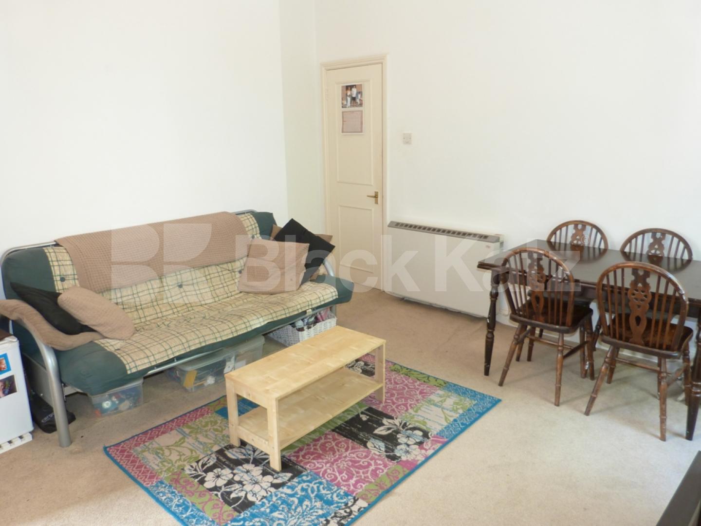 			1 Bedroom, 1 bath, 1 reception Flat			 Bank Chambers, HORNSEY