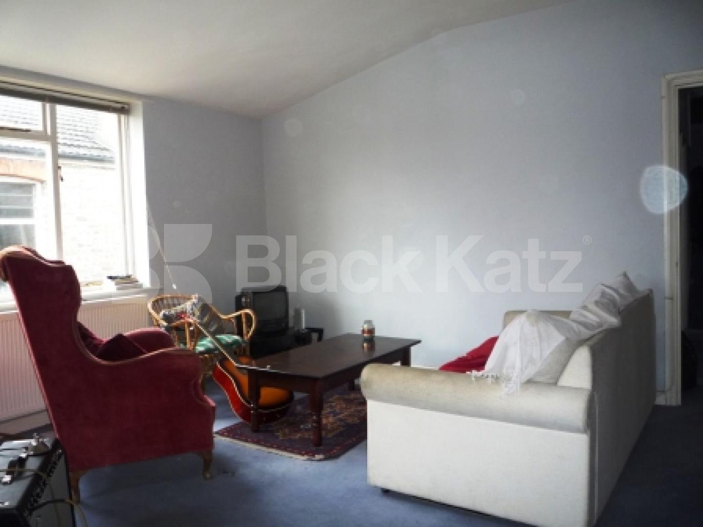 			3 Bedroom, 1 bath, 1 reception Flat			 Crescent road, ALEXANDRA PALACE