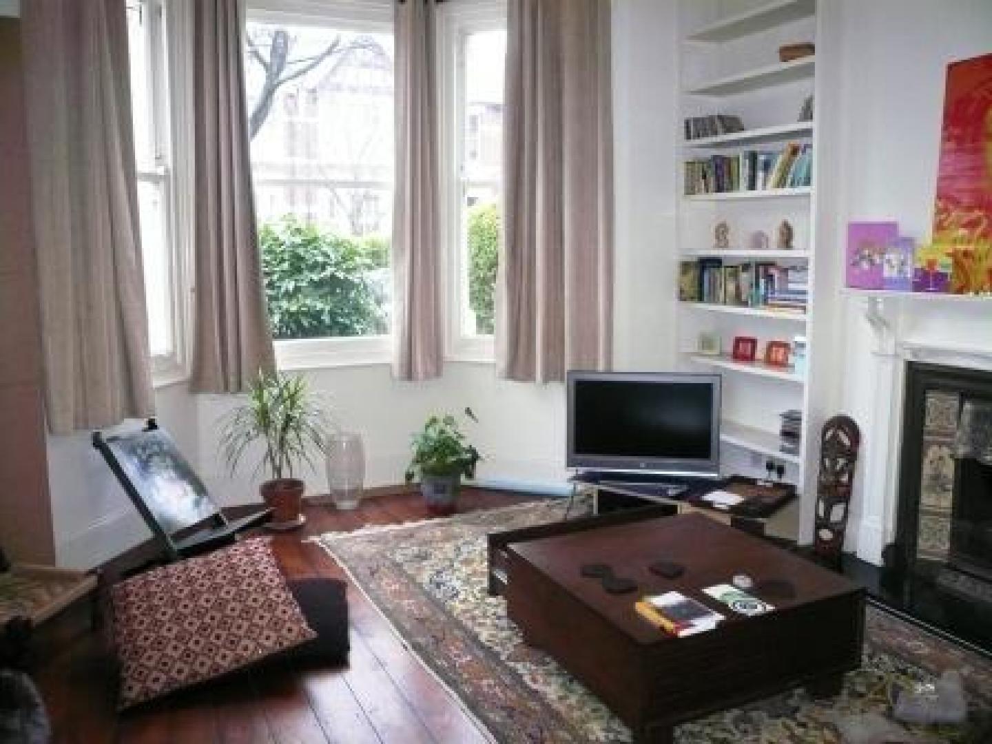 			NEW INSTRUCTION, 2 Bedroom, 1 bath, 1 reception Flat			 Harvist Road, QUEENS PARK