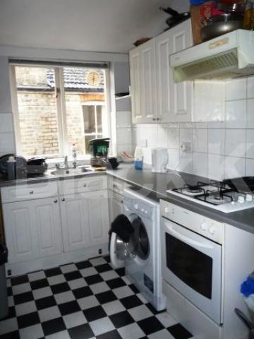 			3 Bedroom, 1 bath, 1 reception Flat			 Crescent road, ALEXANDRA PALACE