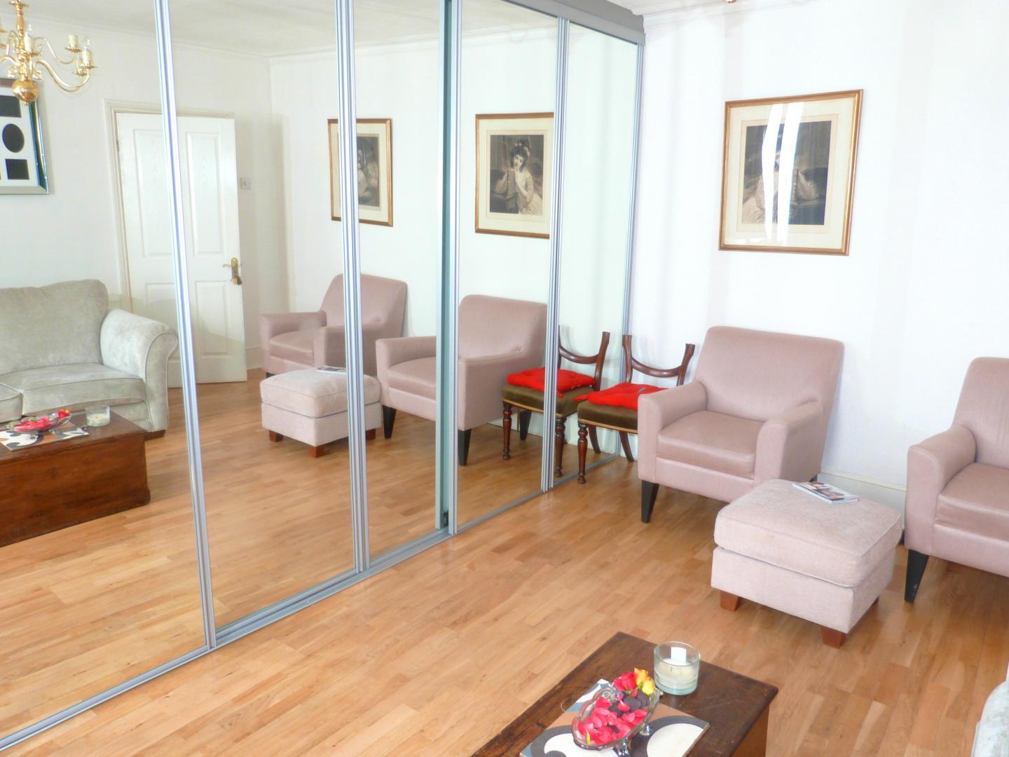 			NEW INSTRUCTION (Private Garden / Two Bathrooms), 1 Bedroom, 1 bath, 1 reception Flat			 Hemstal Road, WEST HAMPSTEAD