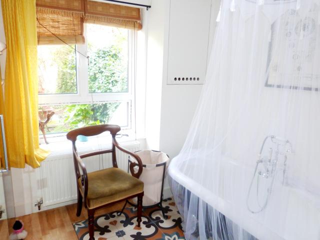 			NEW INSTRUCTION (Private Garden / Two Bathrooms), 1 Bedroom, 1 bath, 1 reception Flat			 Hemstal Road, WEST HAMPSTEAD