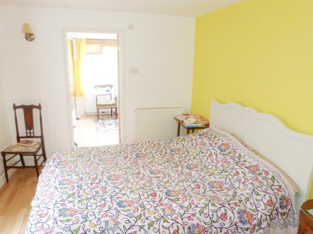 			NEW INSTRUCTION (Private Garden / Two Bathrooms), 1 Bedroom, 1 bath, 1 reception Flat			 Hemstal Road, WEST HAMPSTEAD