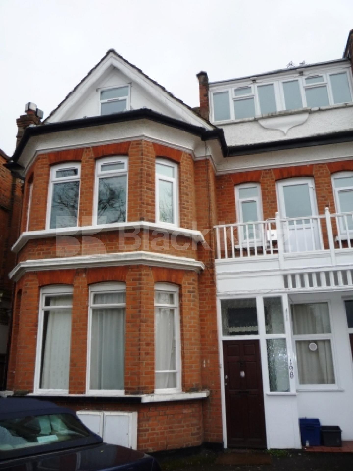			2 Bedroom, 1 bath, 1 reception Ground Floor Flat			 Ballards Lane, North Finchley N3