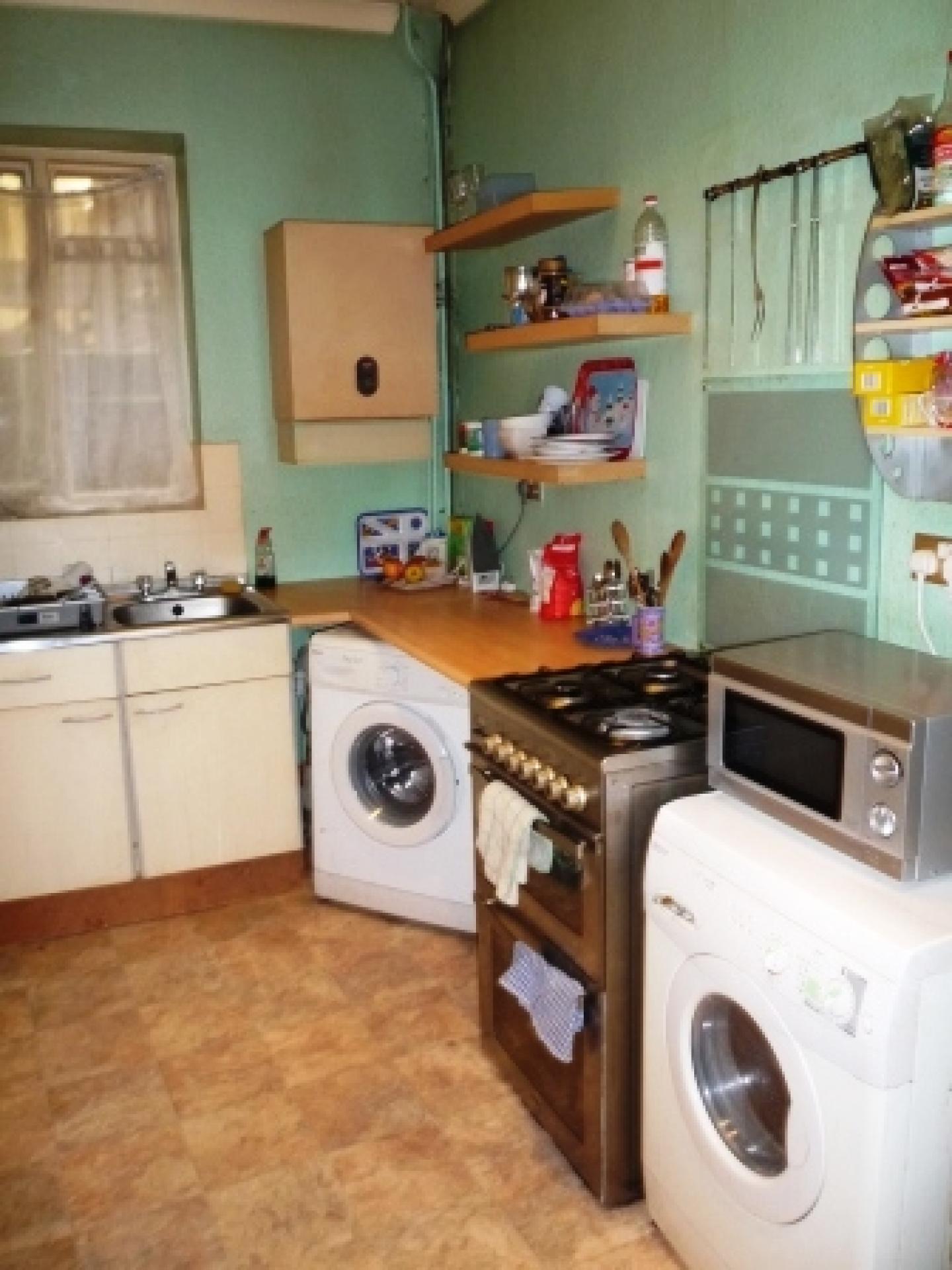 			2 Bedroom, 1 bath, 1 reception Flat			 Ballards Lane, NORTH FINCHLEY N3