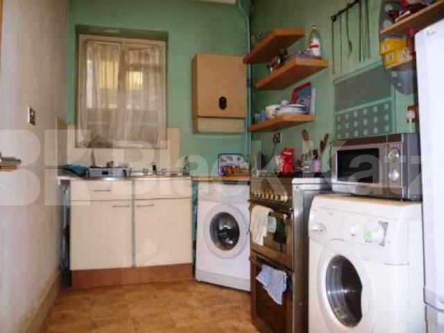 			2 Bedroom, 1 bath, 1 reception Ground Floor Flat			 Ballards Lane, North Finchley