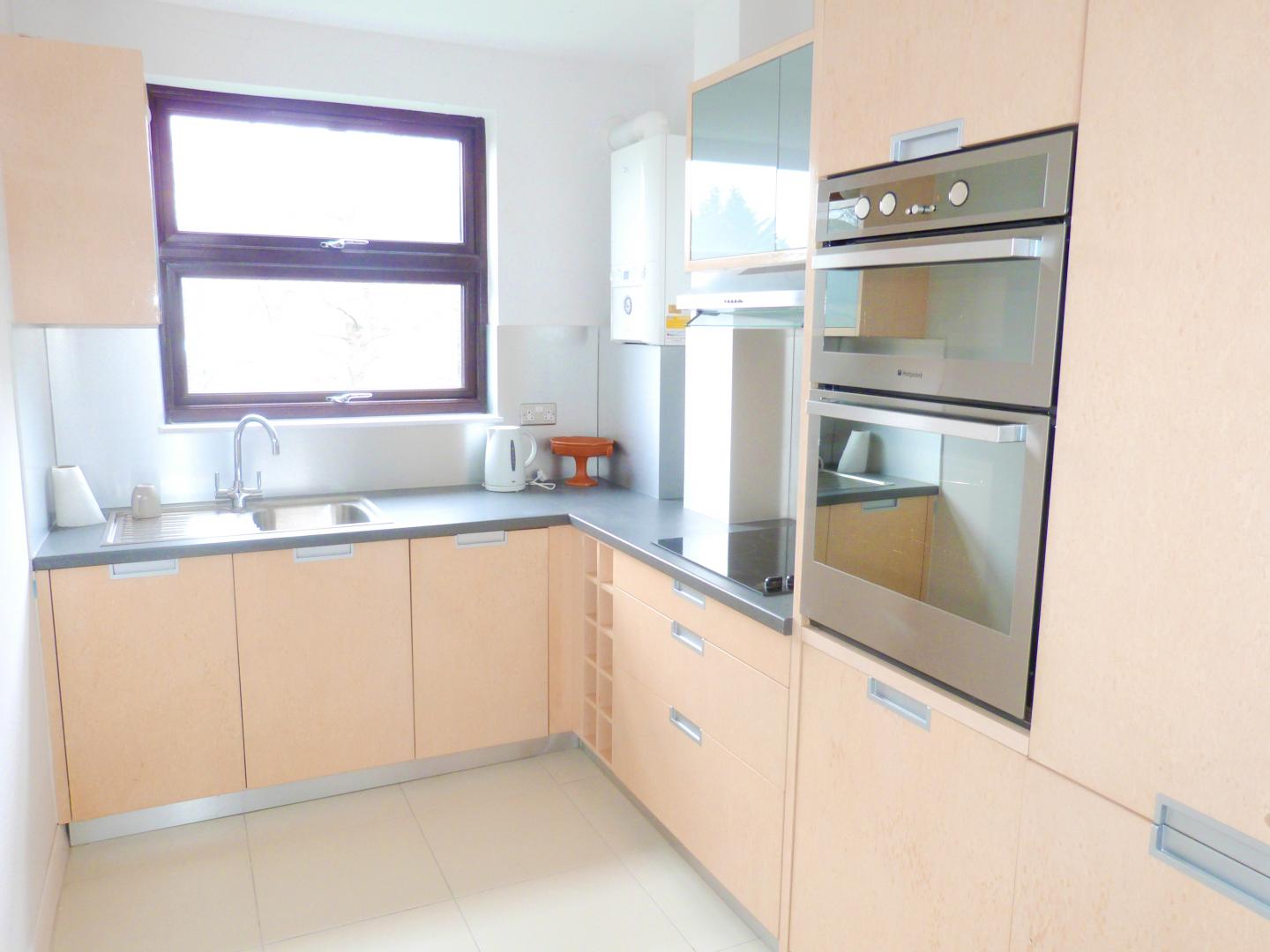 			NEW INSTRUCTION, 2 Bedroom, 1 bath, 1 reception Flat			 Westmeath House, Brook Road, Dollis Hill