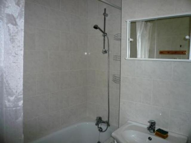 			4 Bedroom, 1 bath, 1 reception Flat			 Oakview Gardens, EAST FINCHLEY