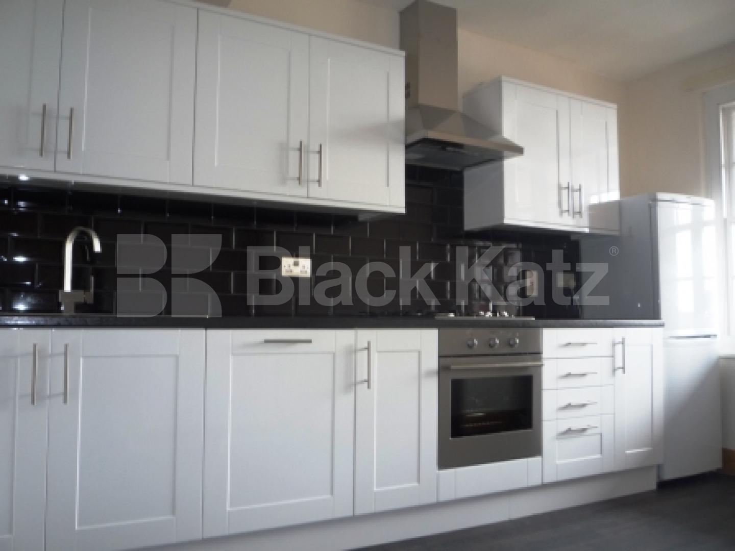 			INCLUDING HEATING AND HOT WATER!, 2 Bedroom, 1 bath, 1 reception Flat			 Crouch Hill, CROUCH END