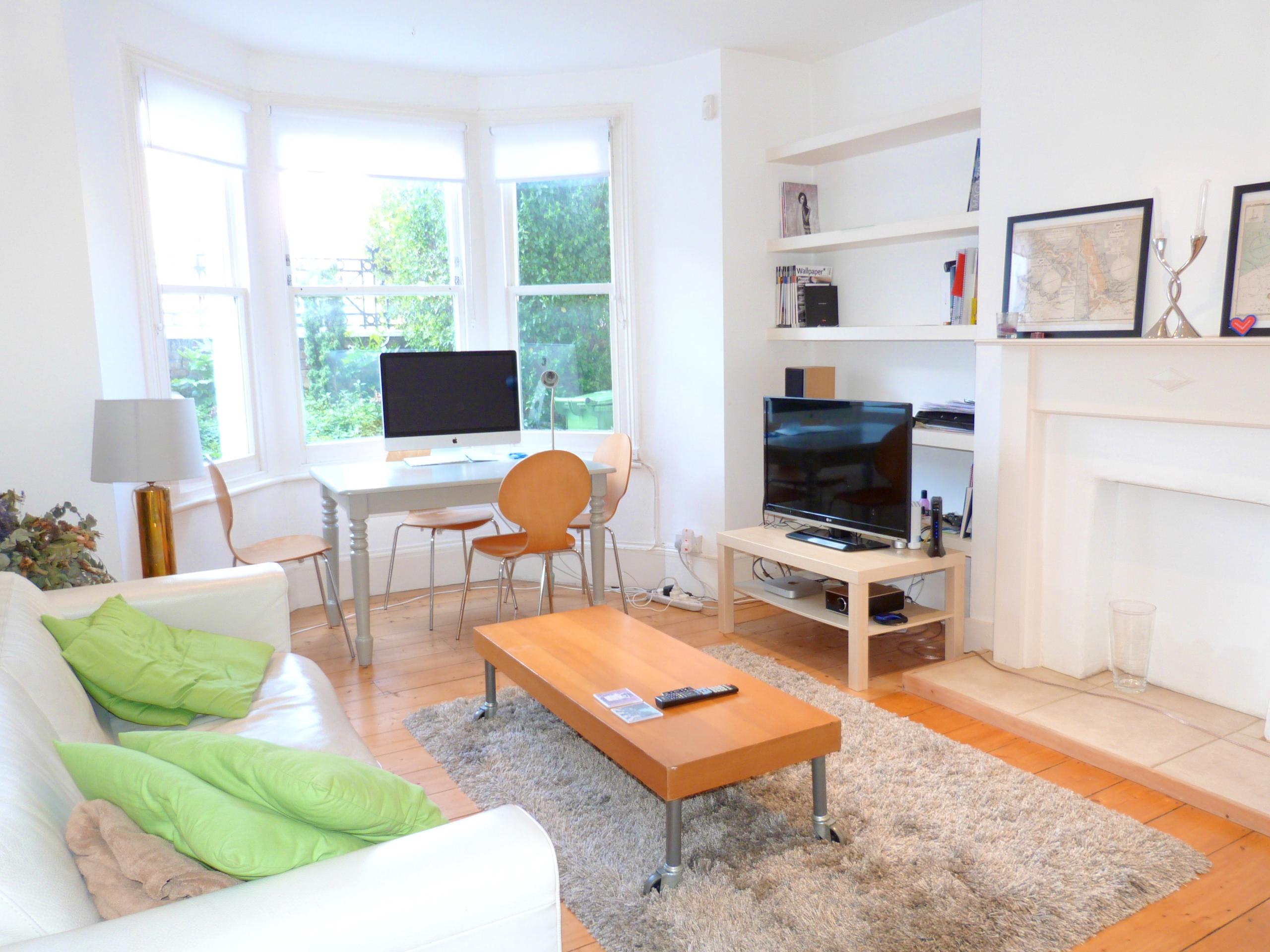 			UNDER OFFER , 1 Bedroom, 1 bath, 1 reception Flat			 Kingsgate Road, WEST HAMPSTEAD NW6