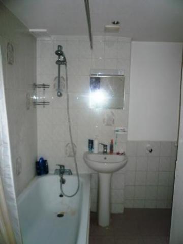 			Studio Apartment, 1 bath, 1 reception Studio			 Dartmouth Road, WILLESDEN GREEN