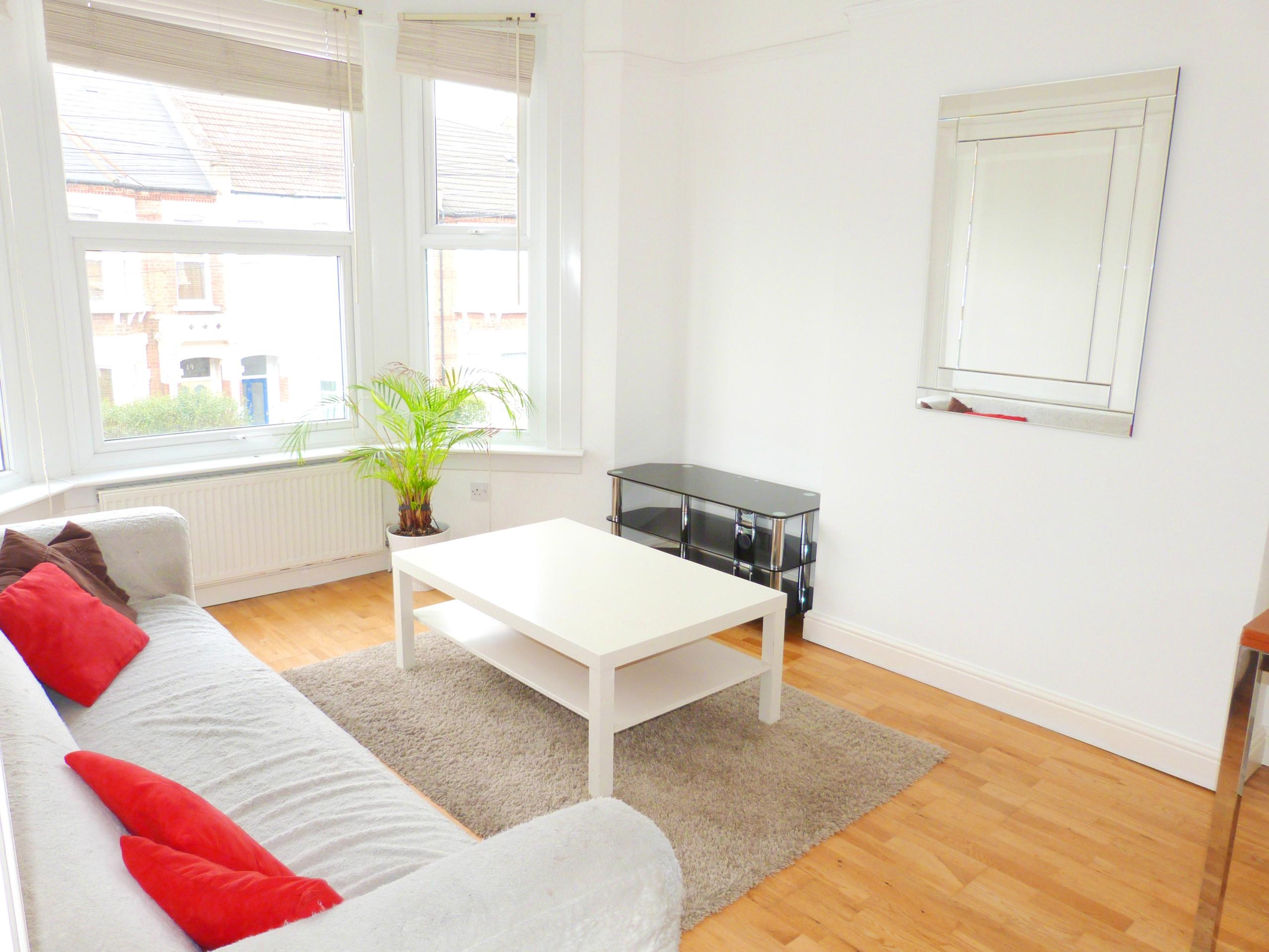 			NEW INSTRUCTION, 3 Bedroom, 1 bath, 1 reception Flat			 Mortimer Road, KENSAL GREEN NW10 NW10