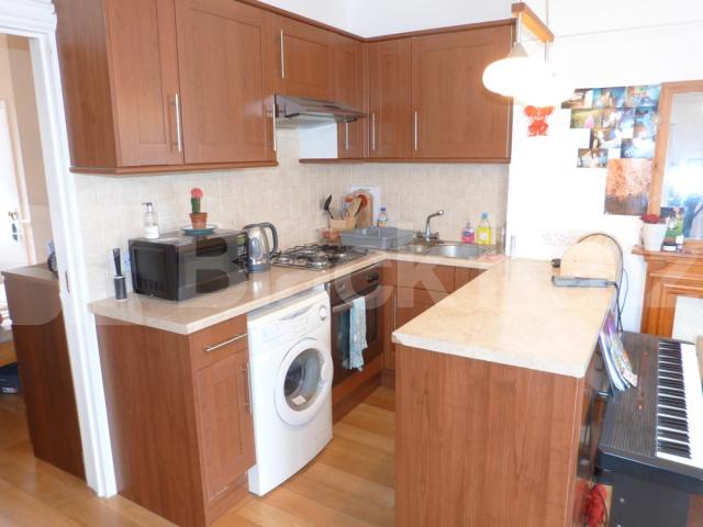 			Includes Council Tax & Water!, 1 Bedroom, 1 bath, 1 reception Flat			 The Broadway, CROUCH END BROADWAY