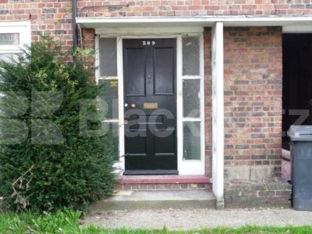 			3 Bedroom, 1 bath, 1 reception House			 Colney Hatch Lane, MUSWELL HILL