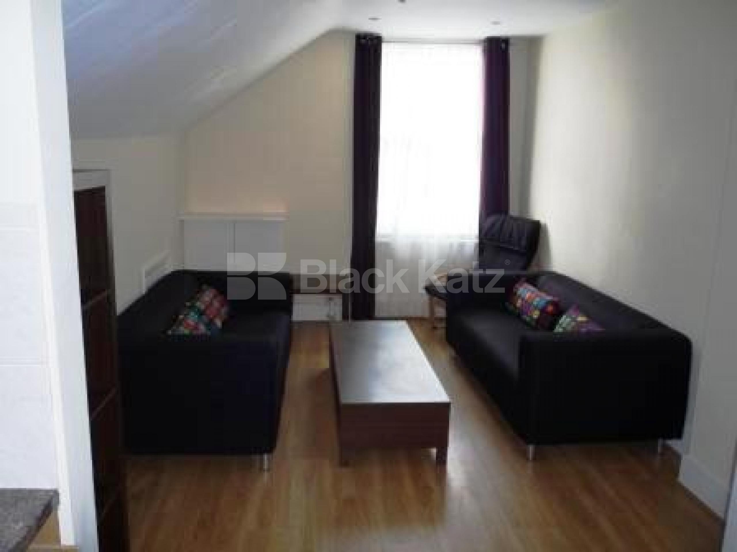 			3 Bedroom, 1 bath, 1 reception Flat			 Muswell Avenue, Muswell Hill N10