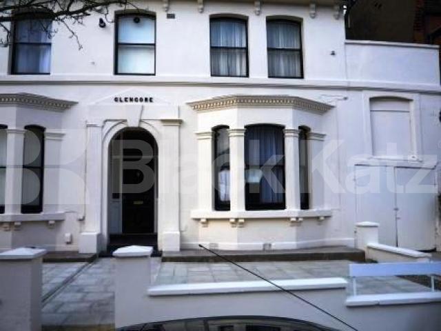 			3 Bedroom, 1 bath, 1 reception Flat			 Muswell Avenue, Muswell Hill