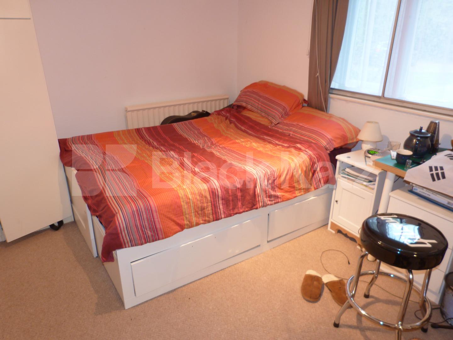 			MASSIVE STUDIO!, Studio Apartment, 1 bath, 1 reception Apartment			 Hornsey Lane, HIGHGATE