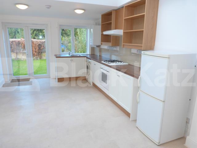 			All Bills Included!, 2 Bedroom, 1 bath, 1 reception Maisonette			 Brookhill Road, New Barnet