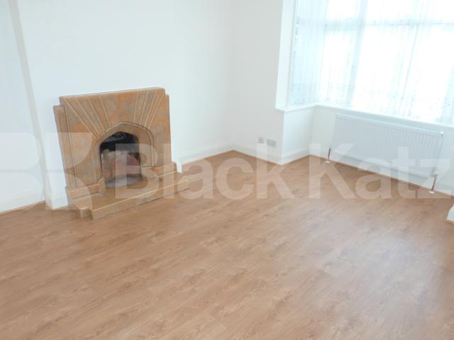 			All Bills Included!, 2 Bedroom, 1 bath, 1 reception Maisonette			 Brookhill Road, New Barnet