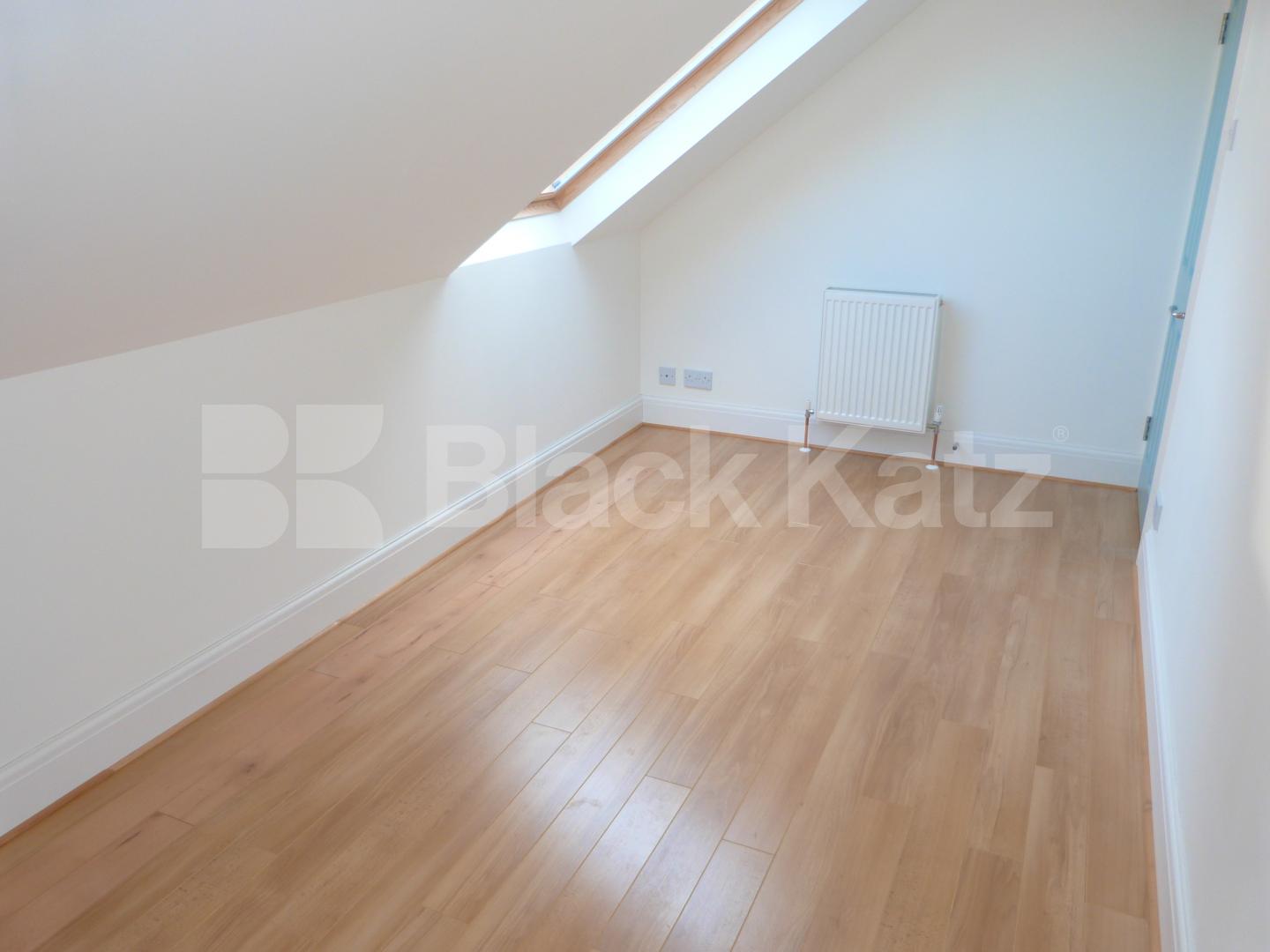 			Rent inclusive of all bills!, 3 Bedroom, 1 bath, 1 reception Maisonette			 Brookhill Road, New Barnet