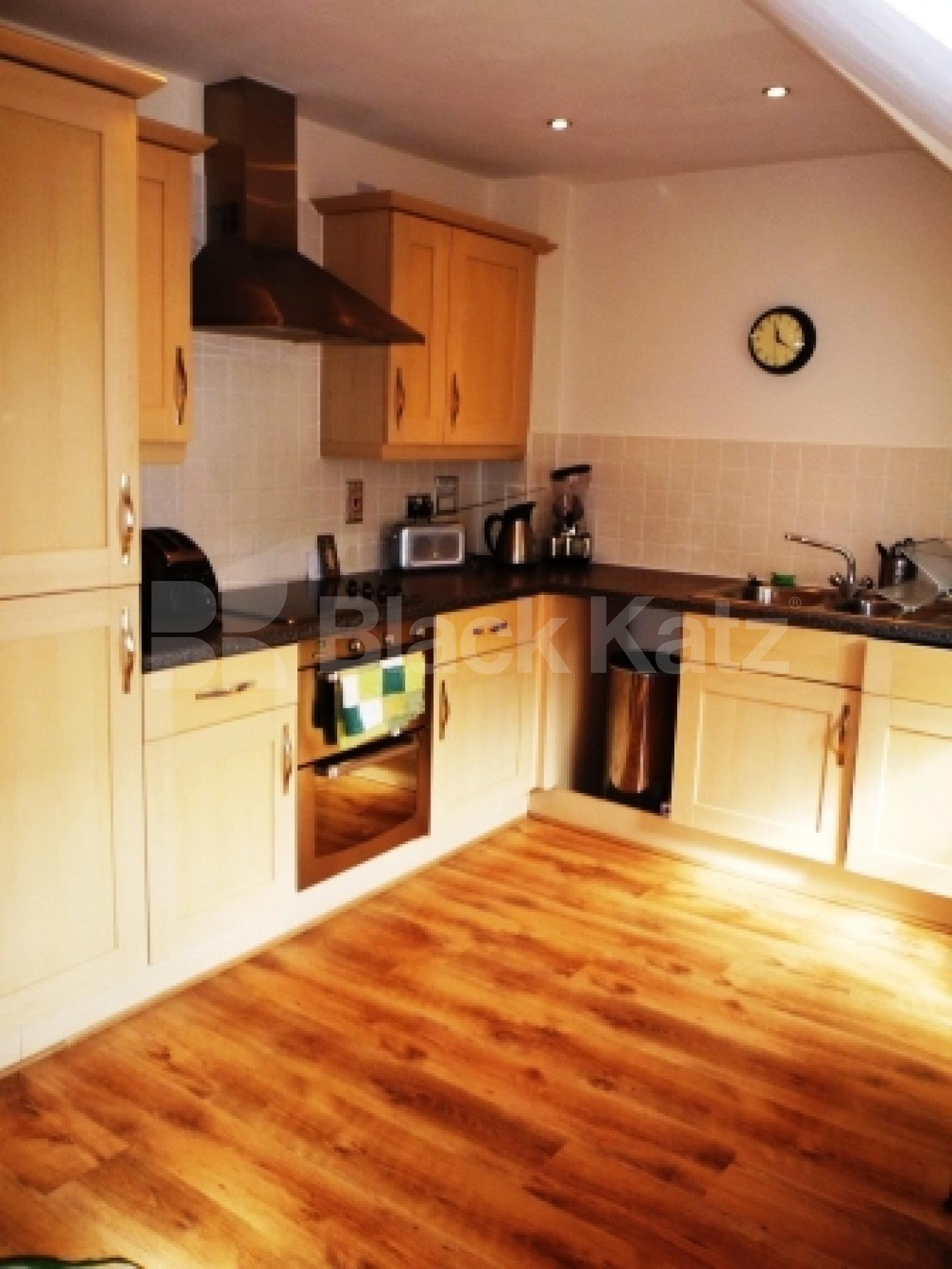 			1 Bedroom, 1 bath, 1 reception Serviced Apartments			 Constable close, FRIERN BARNET N11