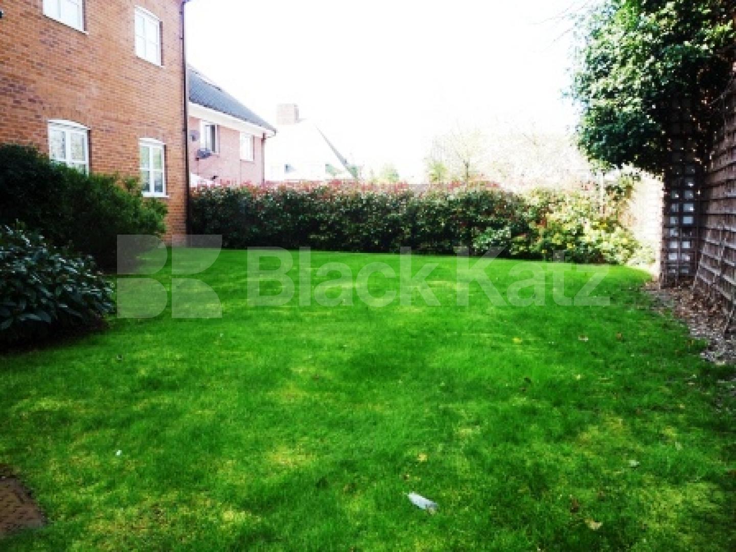 			1 Bedroom, 1 bath, 1 reception Serviced Apartments			 Constable close, FRIERN BARNET