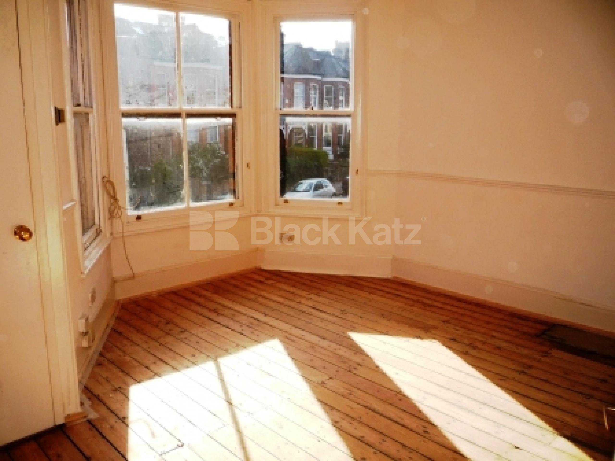 			1 Bedroom, 1 bath, 1 reception Flat			 Carysfort Road, CROUCH END N8