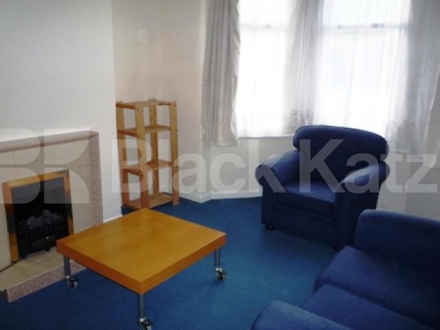 			3 Bedroom, 1 bath, 1 reception House			 Paisley Road, WOOD GREEN